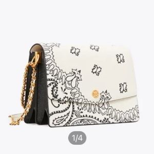 Sale NWT Tory Burch Ivory Bandana Print Robinson Leather Shoulder Bag, $…